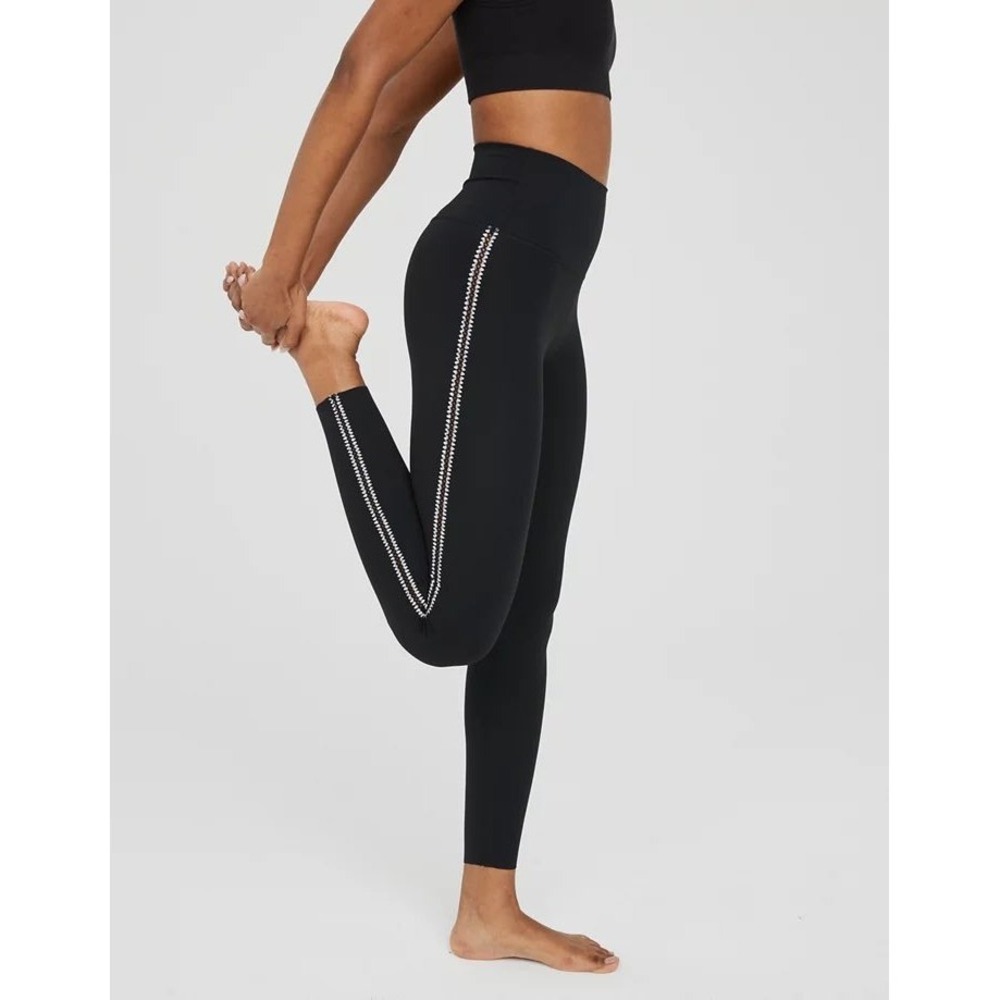 OFFLINE by Aerie Goals 7/8 High Rise Leggings Black‎ Crochet Insert